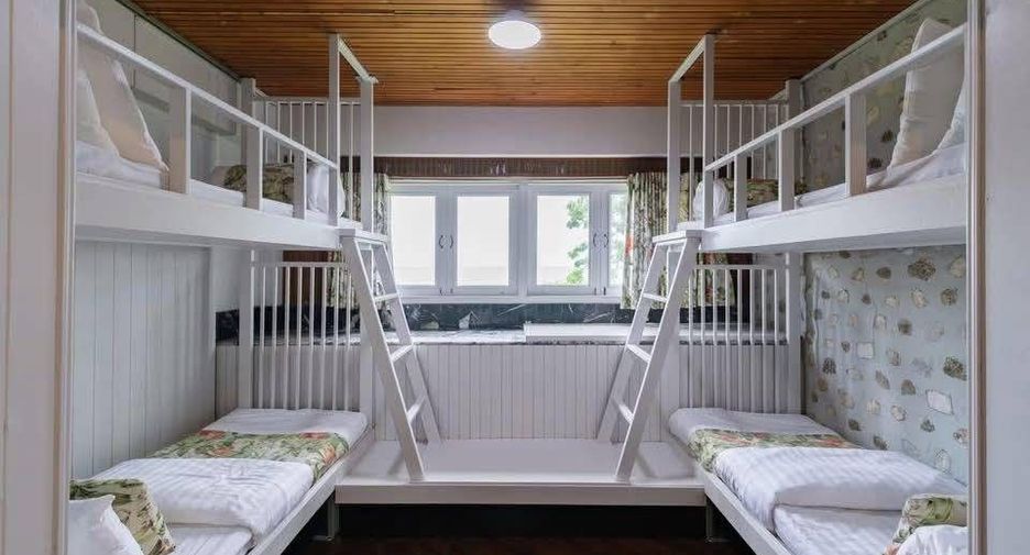 For rent 4 bedrooms house in Hua Hin, Prachuap Khiri Khan