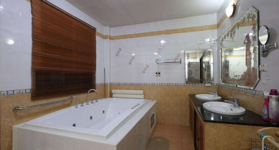 Haus zur Miete mit 4 Zimmer in Hang Dong, Chiang Mai