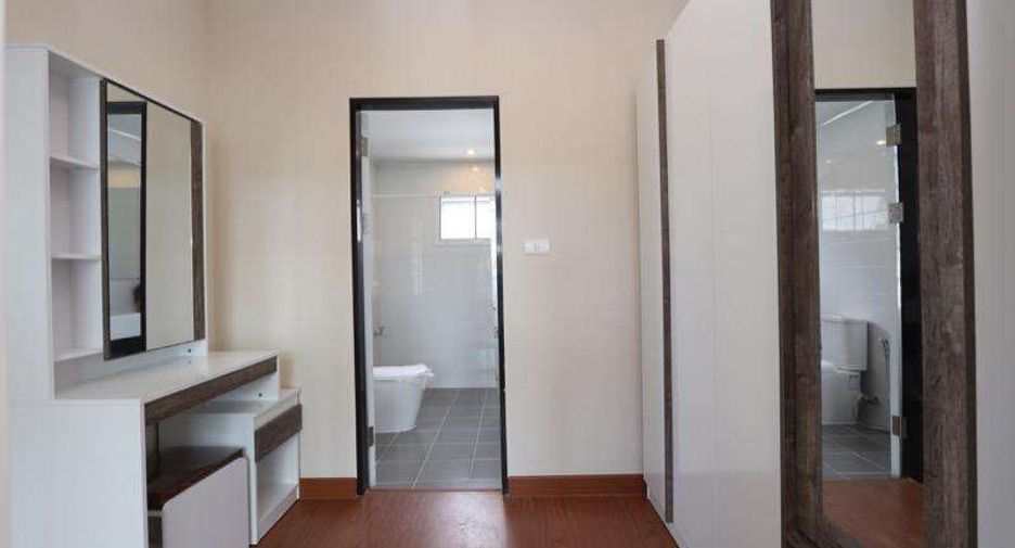 À louer 3 chambres maison à Mueang Chiang Mai, Chiang Mai