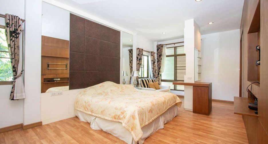 À louer 3 chambres maison à Saraphi, Chiang Mai