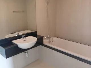 À vendre 2 chambres condo à Si Racha, Chonburi