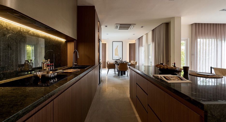 Villa en venta de 4 habitaciones en San Kamphaeng, Chiang Mai