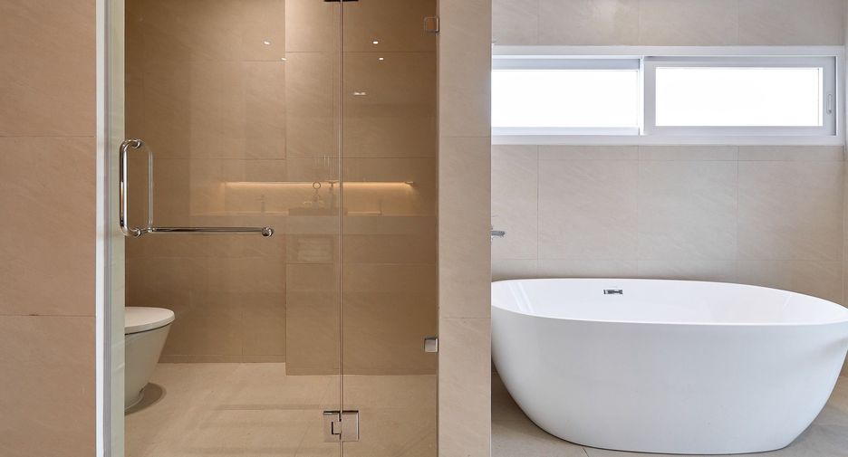 Villa en venta de 4 habitaciones en San Kamphaeng, Chiang Mai