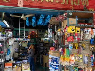 Gewerbefläche zum Kauf mit 7 Zimmer in Khlong Sam Wa, Bangkok