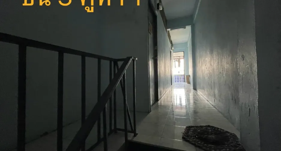 Local comercial en venta de 7 habitaciones en Khlong Sam Wa, Bangkok