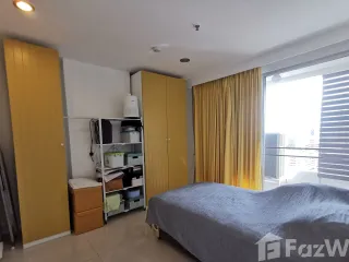 For sale 2 bedrooms condo in Huai Khwang, Bangkok