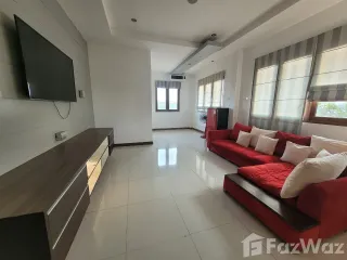 Villa en venta y en alquiler de 4 habitaciones en Huay Yai, Pattaya