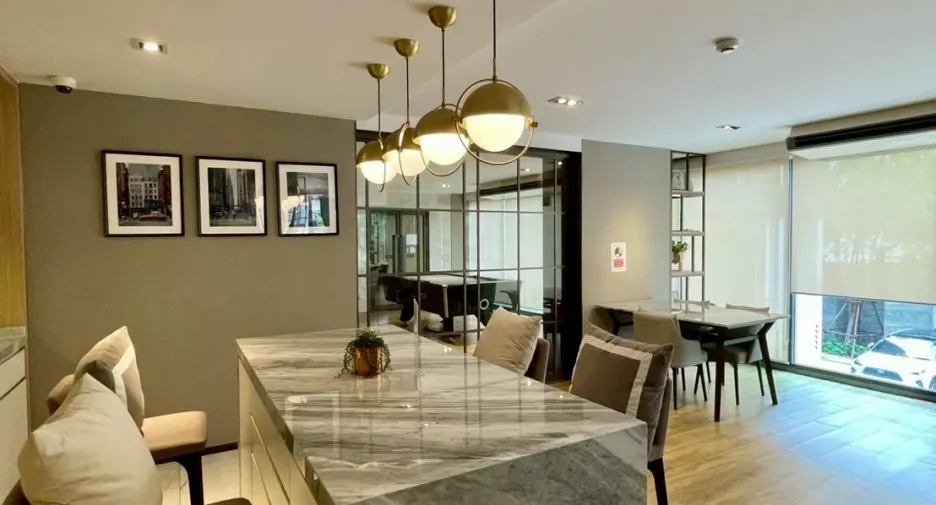 For sale 1 bed condo 