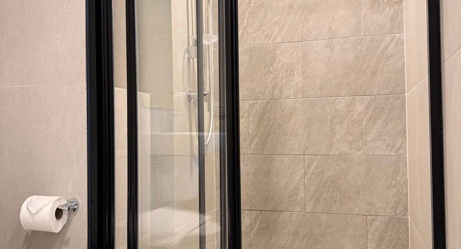 Condo en alquiler de 2 habitaciones 