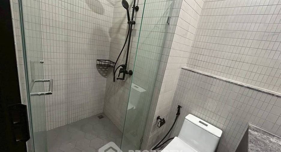 Condo en venta de 2 habitaciones en Pathum Wan, Bangkok