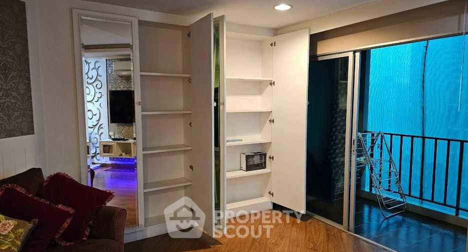 For rent 2 bedrooms condo 