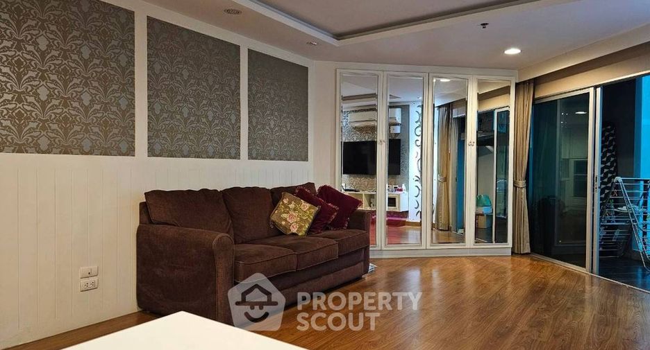 For rent 2 bedrooms condo 