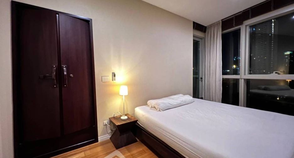 For rent 1 bed condo in Sathon, Bangkok