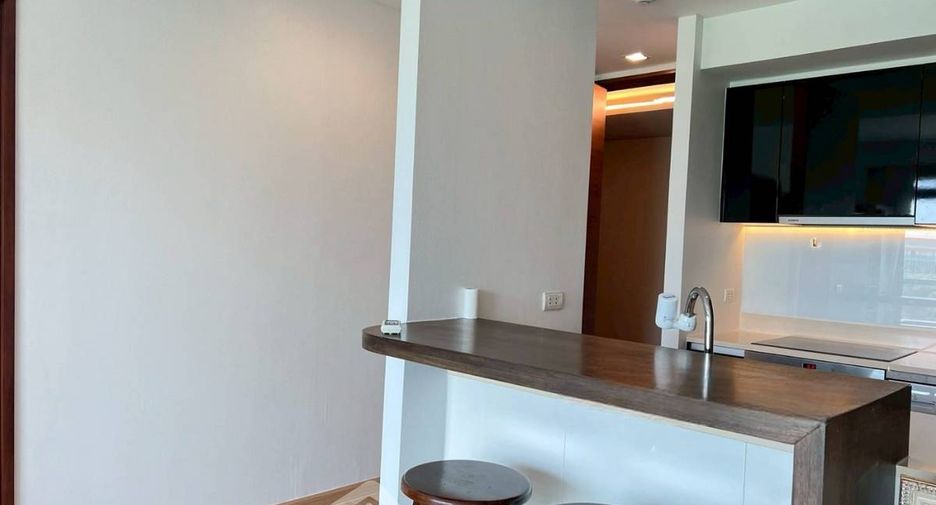 For rent 1 bed condo in Sathon, Bangkok