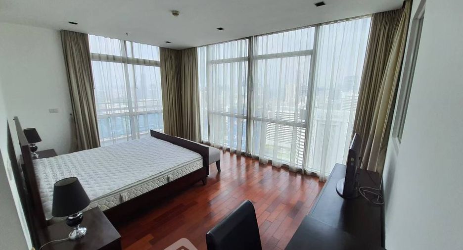 For rent 4 ベッドルーム condo 