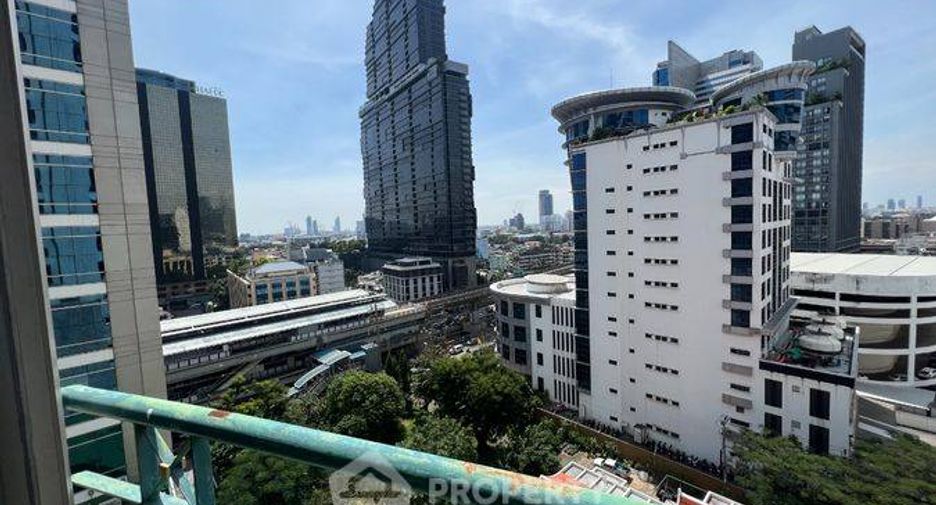 For rent 2 bedrooms condo in Sathon, Bangkok