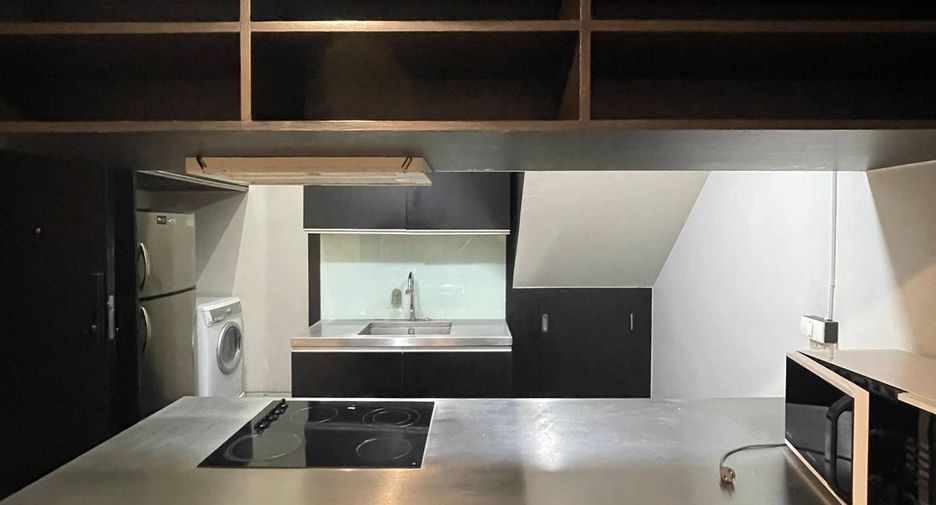 For rent 2 bedrooms condo 
