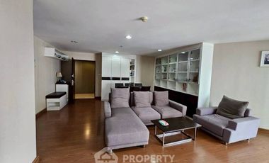 For rent 3 bedrooms condo 