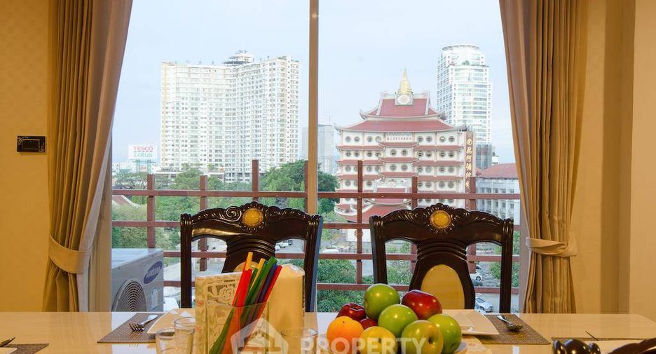 À louer 3 chambres appartement à Yan Nawa, Bangkok