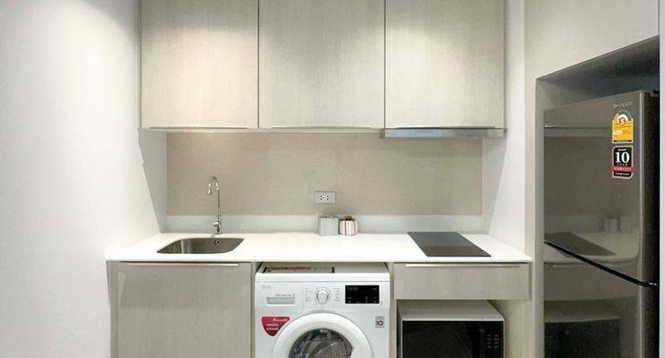 For rent 1 Beds condo 