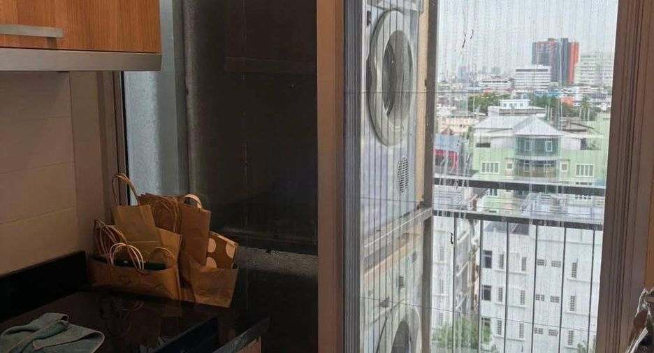 For rent 2 bedrooms condo in Khlong San, Bangkok