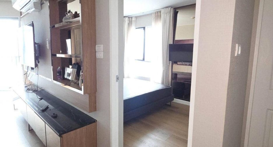 For rent 3 bedrooms condo 
