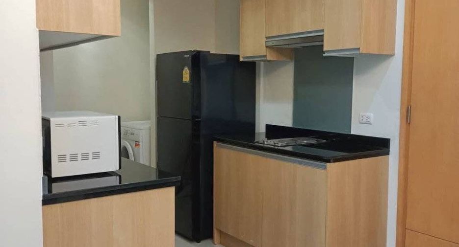 For rent 1 bed condo 