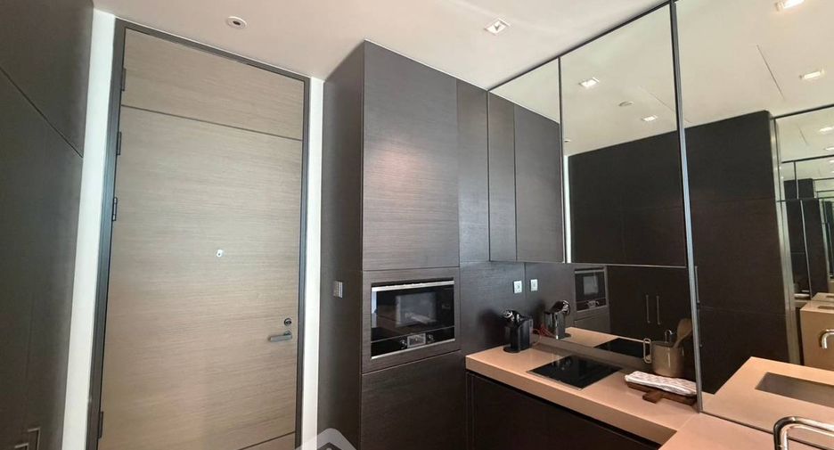 Condo en alquiler de 2 habitaciones 