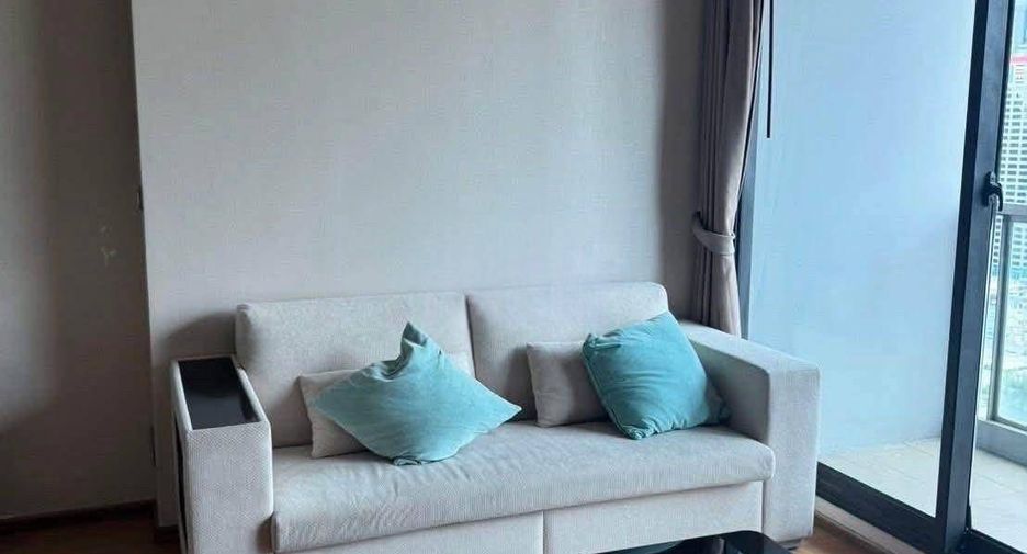 For rent 1 bed condo 