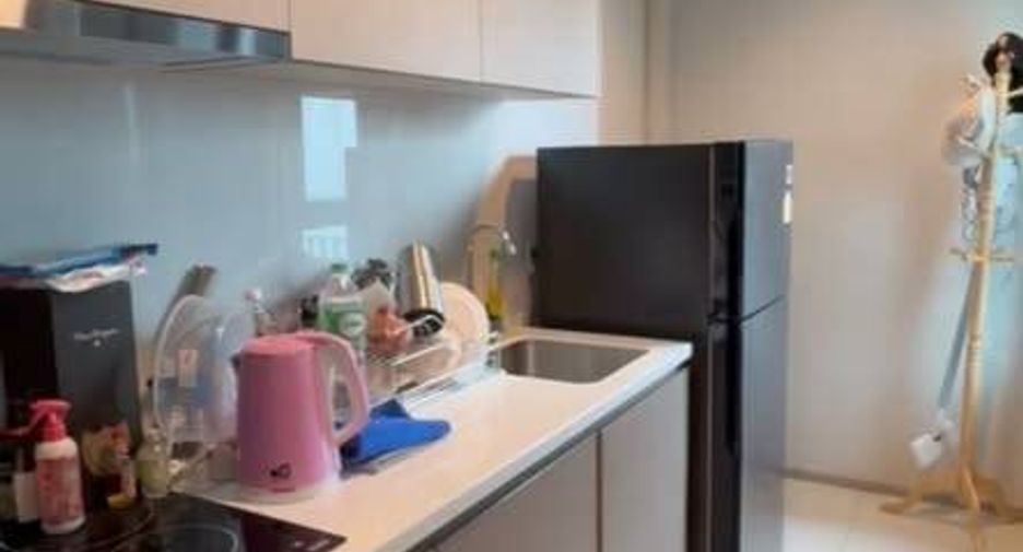 For rent 2 bedrooms condo 