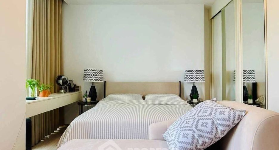 Condo en alquiler de 2 habitaciones en Huai Khwang, Bangkok