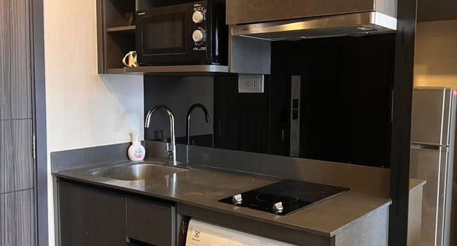 For rent 1 bed condo 