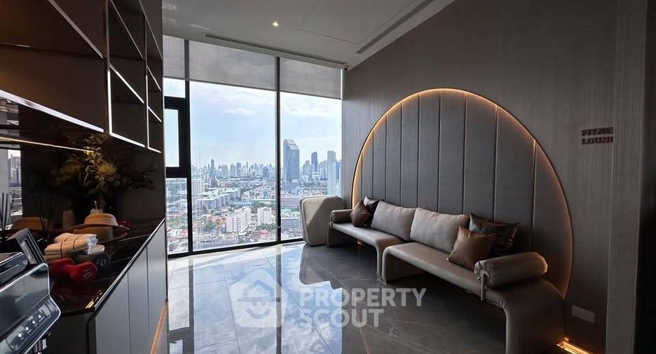 À louer 2 chambres condo à Huai Khwang, Bangkok