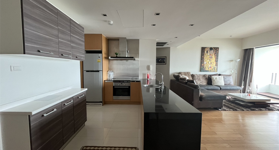 À vendre 2 chambres condo à Yan Nawa, Bangkok