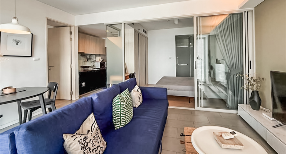 For rent 2 bedrooms condo in Phaya Thai, Bangkok