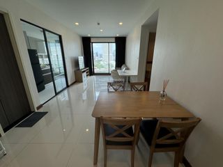 出租 2 卧室 公寓 在 Khlong San, 曼谷