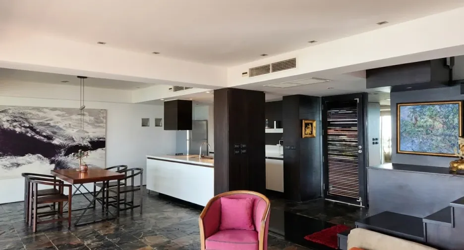 For sale 2 bedrooms condo 