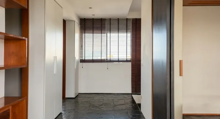 For sale 2 bedrooms condo 