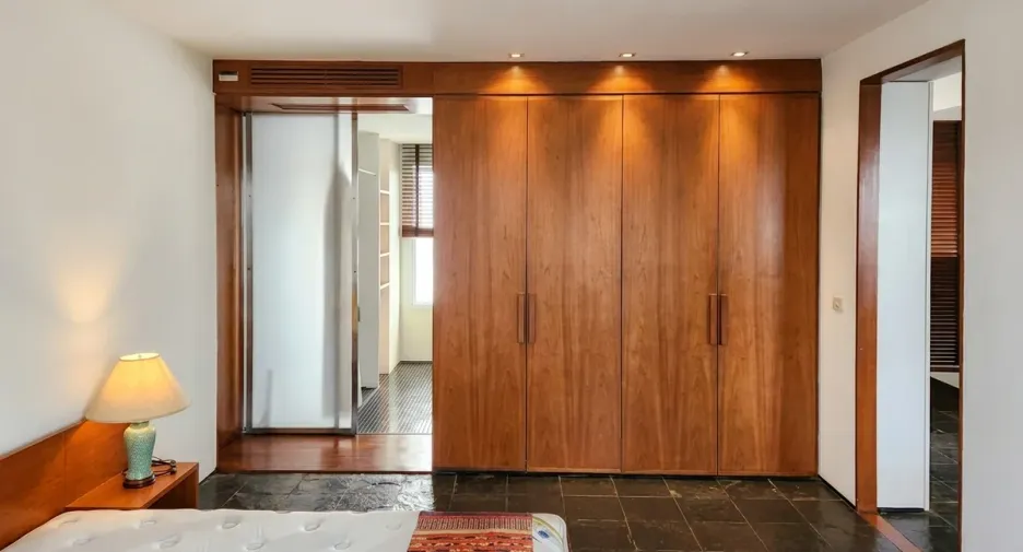 For sale 2 bedrooms condo 