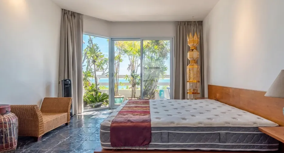 For sale 2 bedrooms condo 
