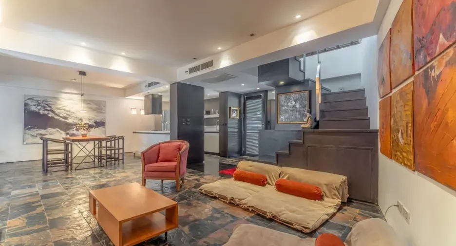 For sale 2 bedrooms condo 