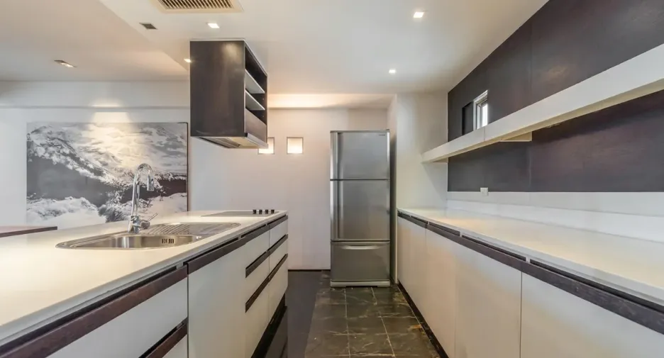 For sale 2 bedrooms condo 