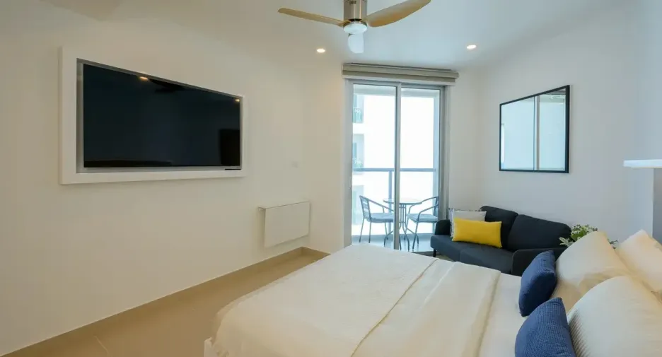 For sale 1 bed condo 