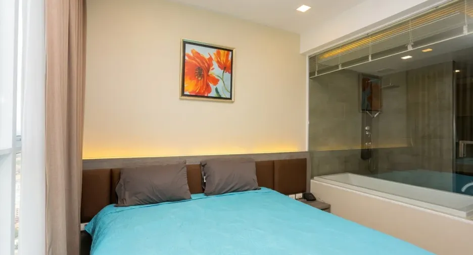For sale 3 bedrooms condo in Jomtien, Pattaya
