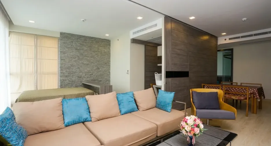 For sale 3 bedrooms condo in Jomtien, Pattaya