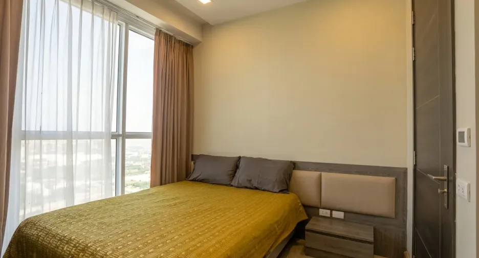 For sale 3 bedrooms condo in Jomtien, Pattaya