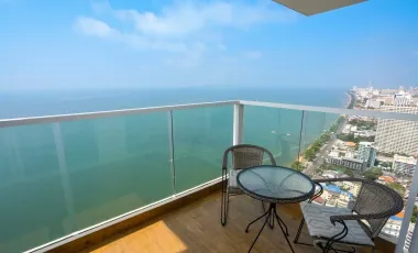 For sale 3 bedrooms condo in Jomtien, Pattaya