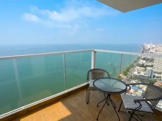 À vendre 3 chambres condo à Bang Lamung, Chonburi