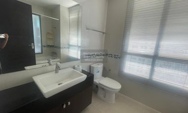 À louer 2 chambres condo 