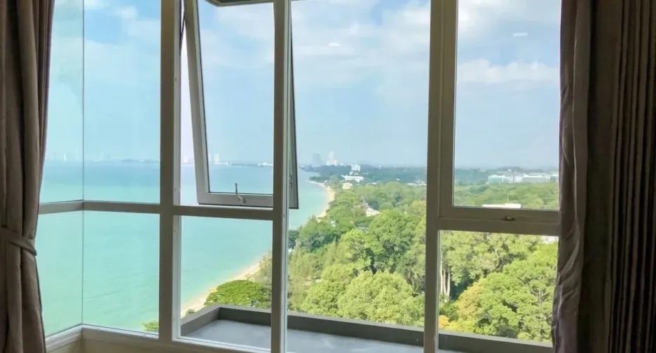 À louer et à vendre 2 chambres condo à Bang Saray, Pattaya